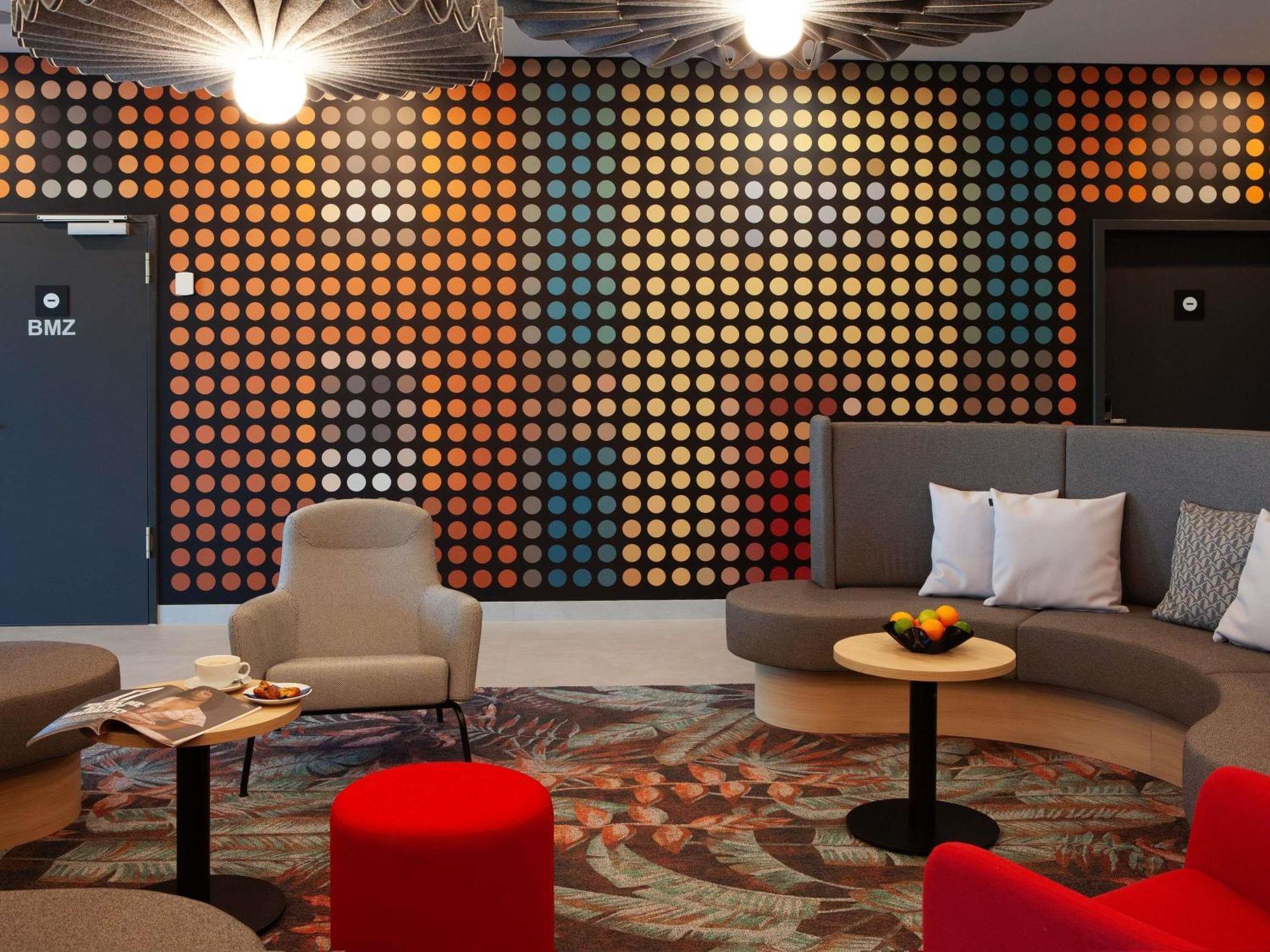 Ibis Hotel Berlin Airport — Fotos 3